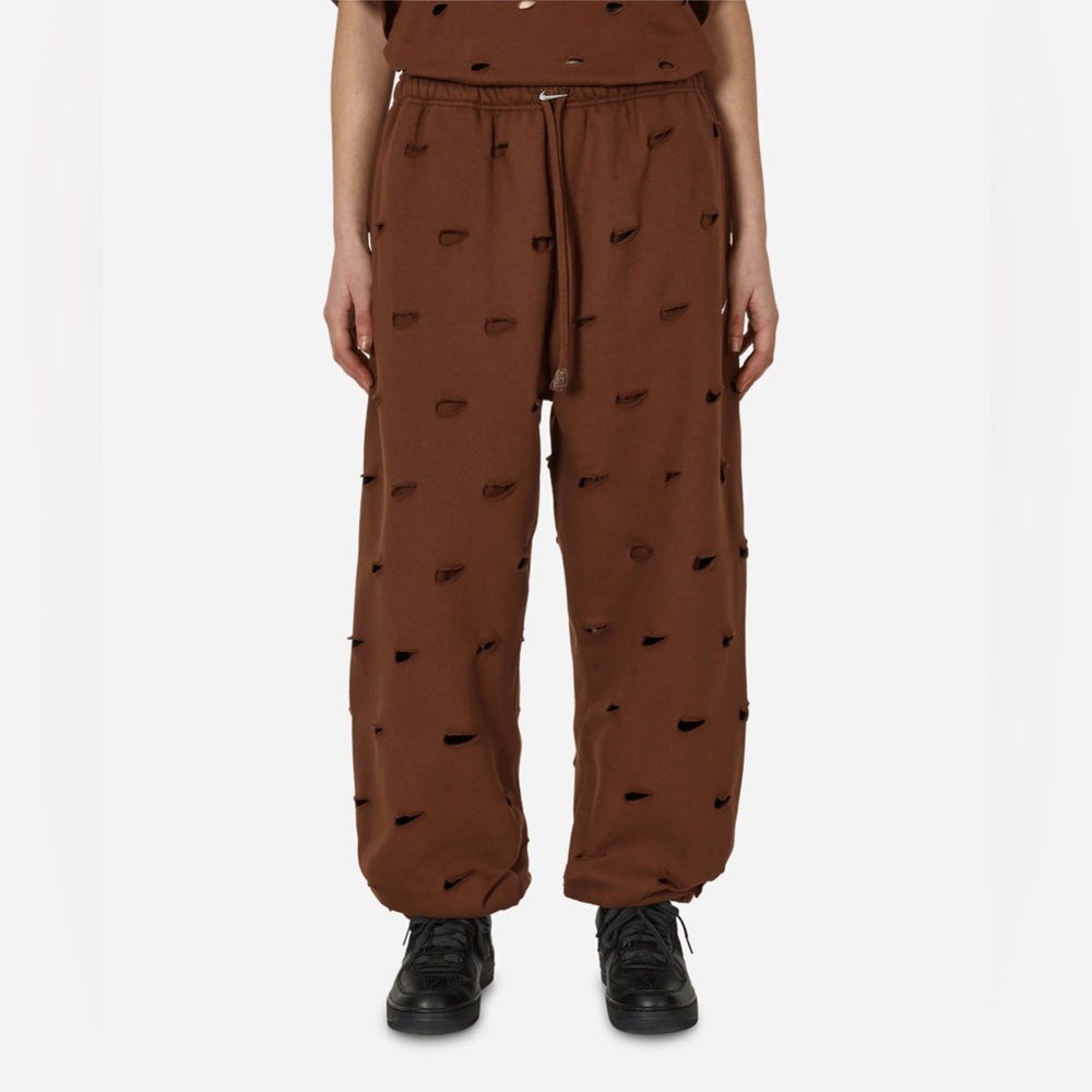 Nike Brown Sweatpants with Black Swoosh Pattern - Picture 2 of 7